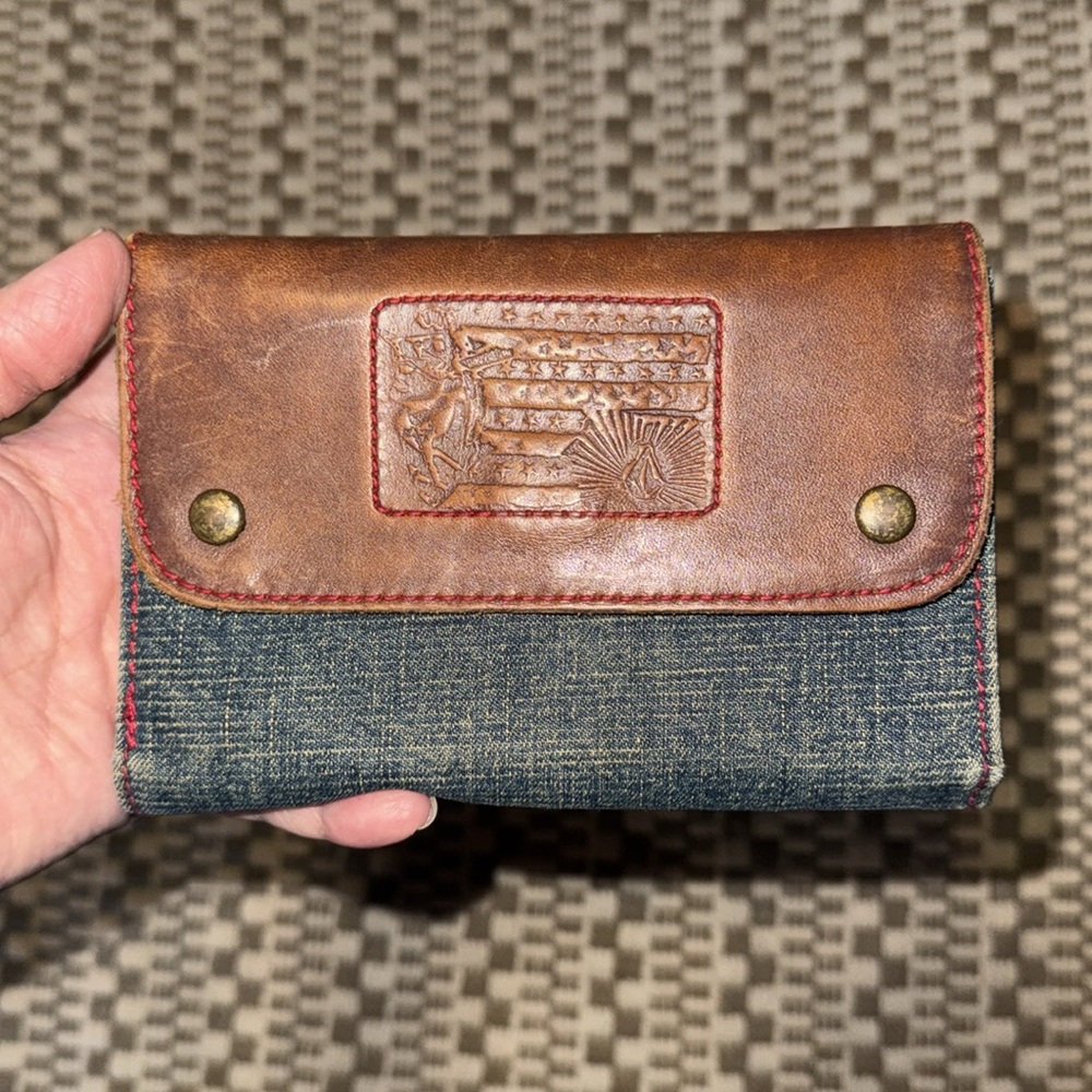 Vintage Volcom wallet